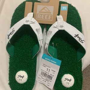 Rare Reef “19th hole” flip flops